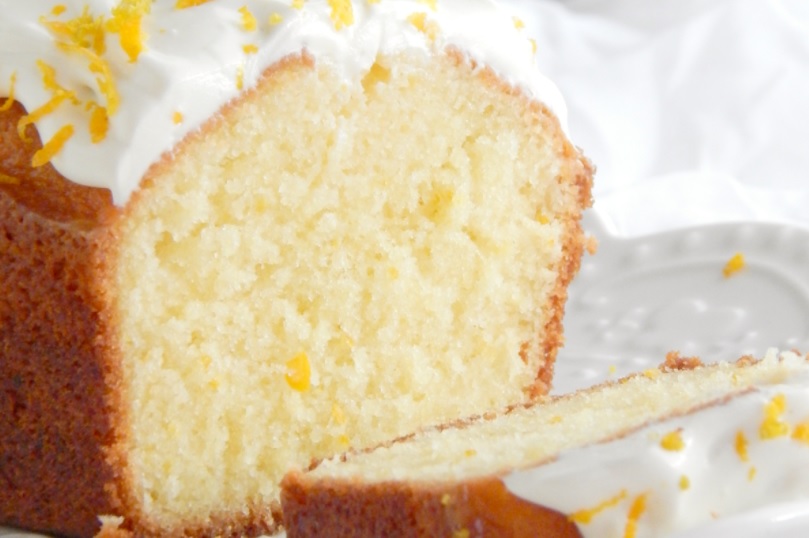 Budín (esponjosísimo) de queso crema: la dupla ideal para el mate