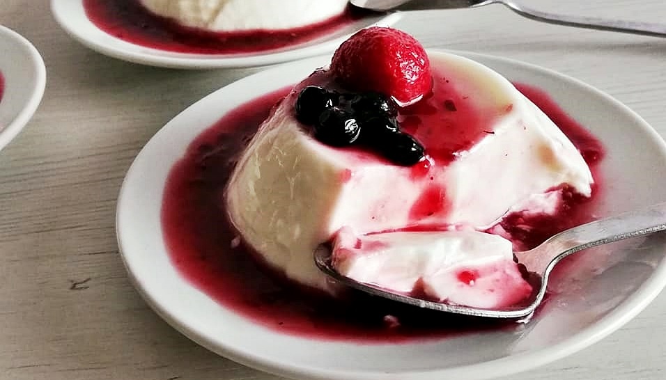 Cómo hacer una deliciosa panna cotta sin azúcar