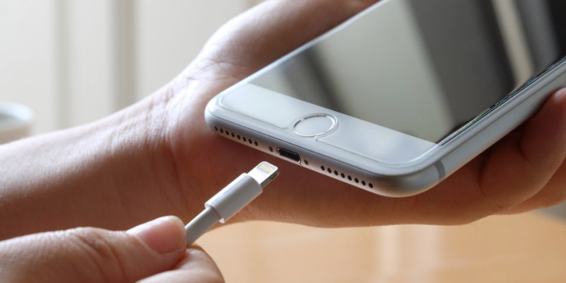Qué cuidados pueden alargar la vida útil de la batería del celular