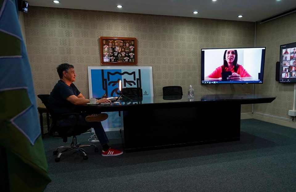 Bahía Blanca: María Eugenia Vidal y Jorge Macri con distanciamiento social pero en recorrida por la Provincia