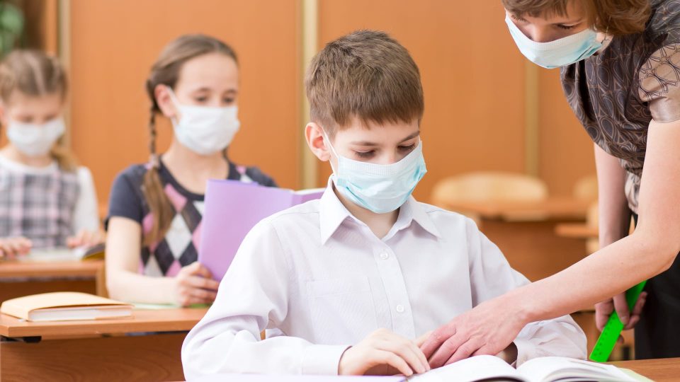 Vuelta a clases: cómo será la modalidad para el 2021 y quiénes tienen prioridad
