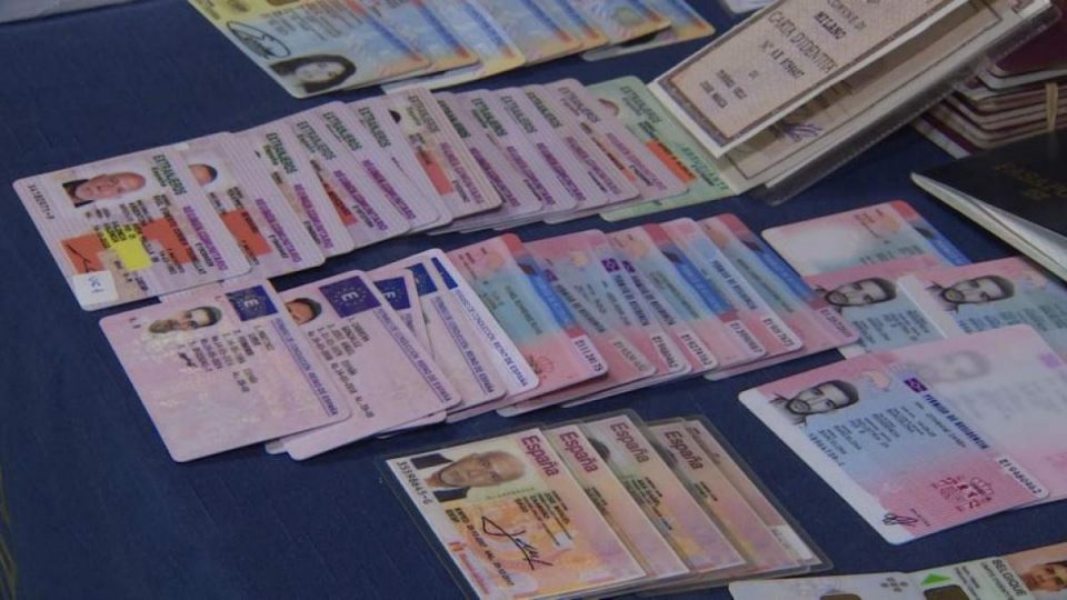 Creó perfiles falsos, abrió cuentas bancarias y hasta alquiló departamentos con documentos robados