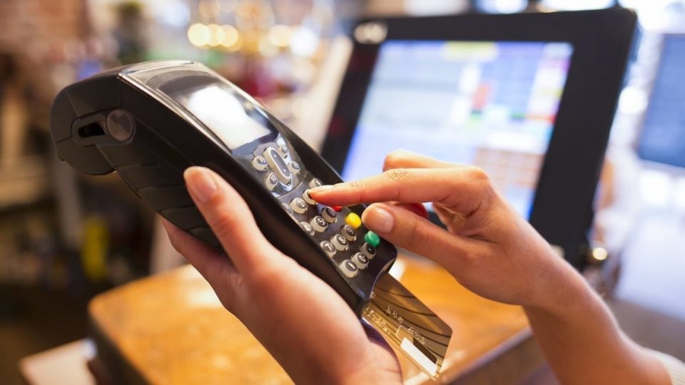 En octubre, el consumo con tarjetas de crédito creció un 54,3%