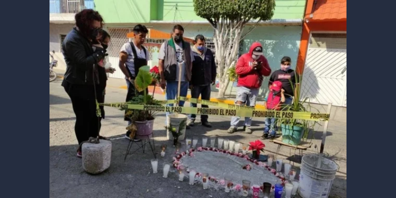 Apareció la figura de la Virgen en un bache y le hicieron un santuario