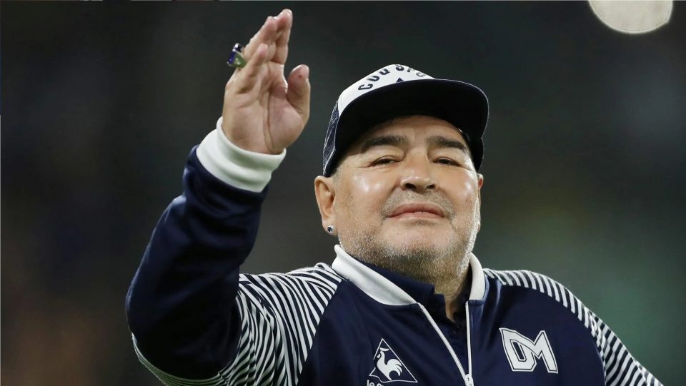 Filtraron un video de Diego Maradona días antes de la operación en la cabeza