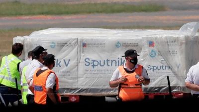 Rusia aprobó el uso de la vacuna Sputnik V en mayores de 60 años