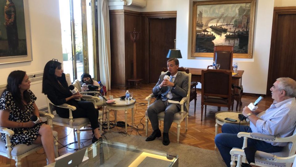 Rodolfo Suarez: “El no afecto del Gobierno nacional lo siento”