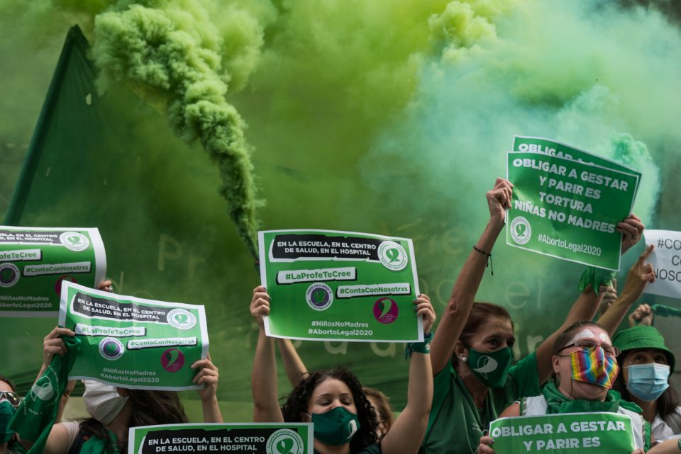Aborto legal: Quiénes son los senadores que cambiaron de postura entre el debate de 2018 y el de 2020