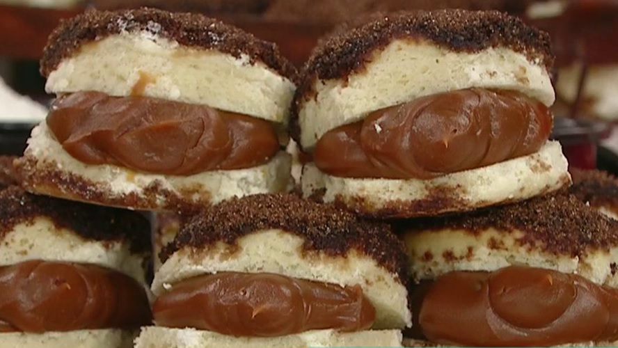 Tortitas negras rellenas: el clásico que ya conocías con un refuerzo de sabor (gloria es poco)