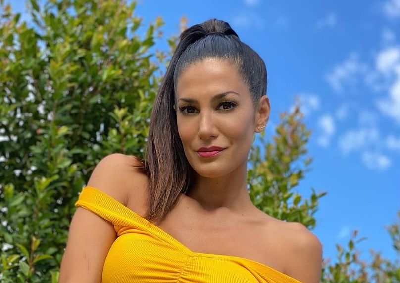 En bikini, Silvina Escudero se lanzó al agua para recibir el año: “Bienvenido 2021”