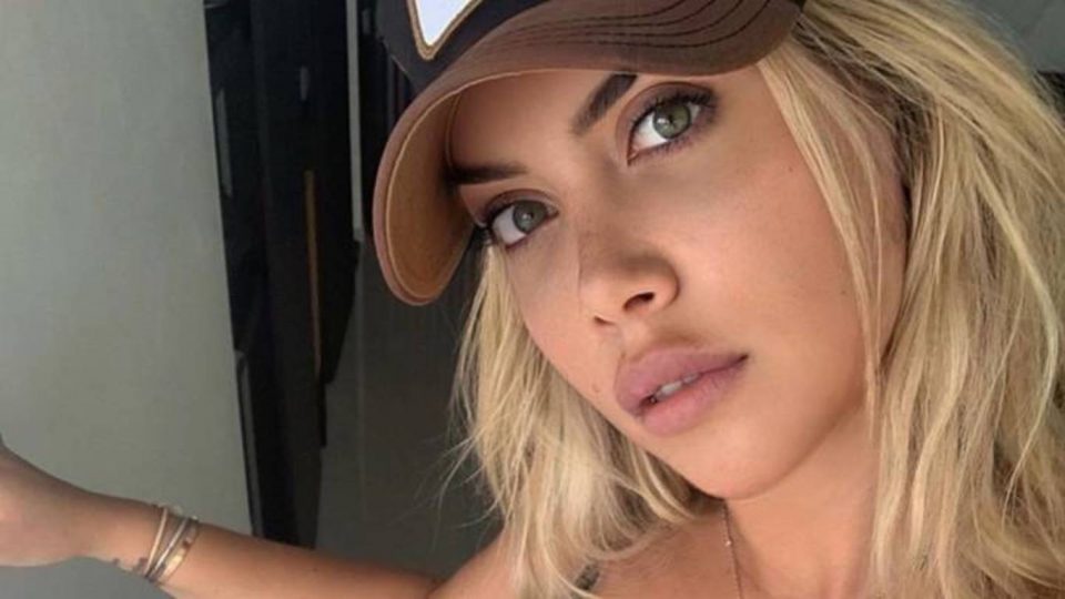 A pura piel (sin ropa interior), Wanda Nara posó con un demoledor look retro