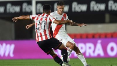 River Plate perdió 2 a 1 contra Estudiantes de la Plata en su debut en la Copa