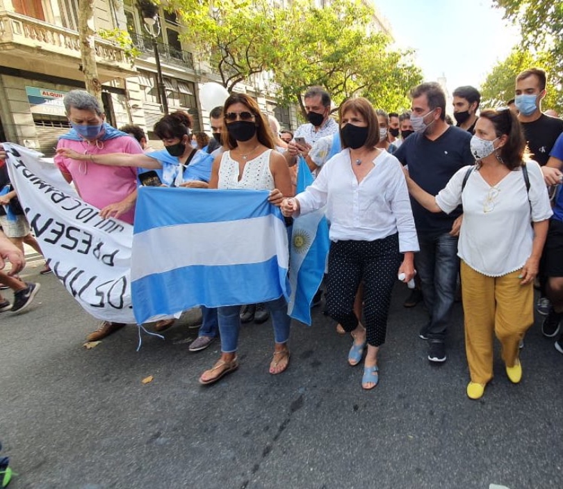 Juntos por el Cambio le respondió a Alberto Fernández por las bolsas mortuorias del 27F: “No tuvo indignación por la vacunación VIP”