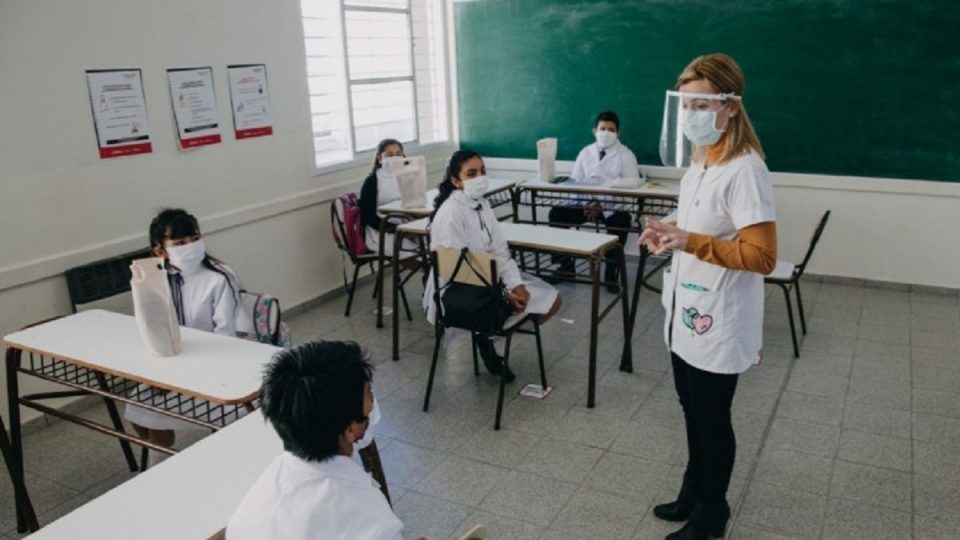 Soledad Acuña confirmó que todos los chicos irán todos los días a clases