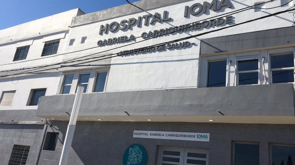Tenía coronavirus, murió en el hospital y le robaron el celular