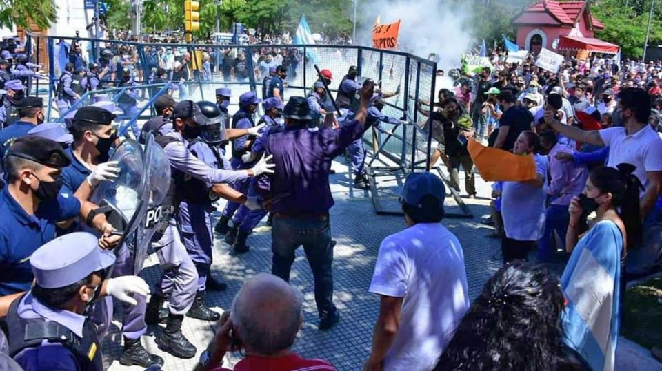 Human Rights Watch repudió la represión en Formosa y cuestionó la postura “politizada” del Gobierno
