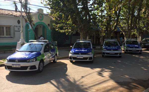 Tiene 15 años, abusó de una nena de 7 y escapó robando una camioneta