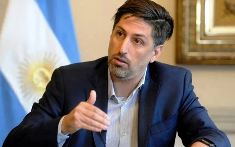 Nicolás Trotta: “Se debe mantener una presencialidad cuidada en las aulas”